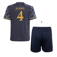 Real Madrid David Alaba #4 Bortatröja Barn 2023-24 Kortärmad (+ Korta byxor)